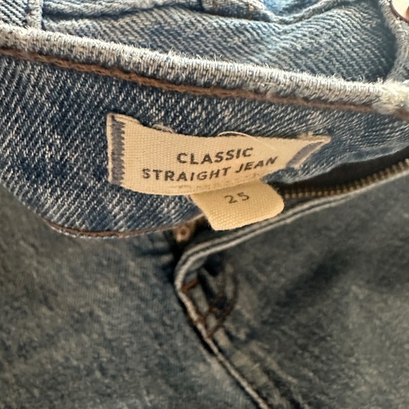 Madewell Classic Straight Jean in 25 - Picture 3 of 3